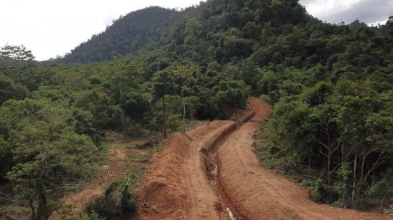 Barrier parit sepanjang 1400 meter dibangun oleh CRU Aceh di 4 lokasi yaitu di Dusun Keunareh dan Gunung Sawa I yang terletak di Kecamatan Setia Bakti, Gunung Sawa-Geuni di Kecamatan Krueng Sabee serta desa Krueng Ayon di Kecamatan Sampoiniet, Kabupaten Aceh Jaya.