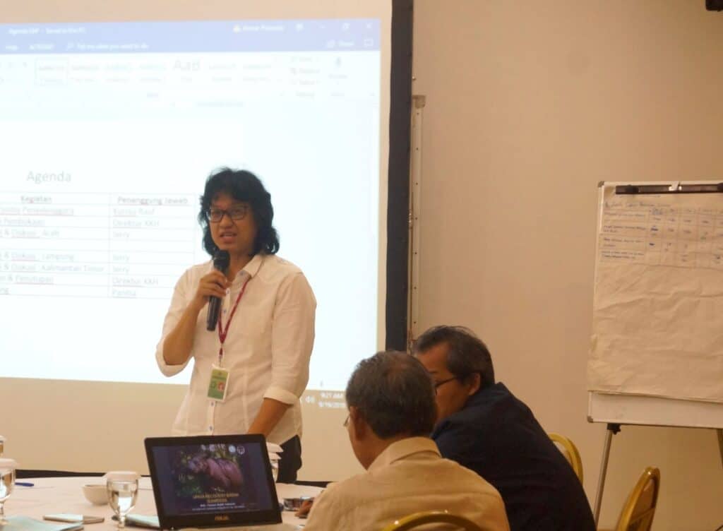 Indra Eksploitasia, Direktur Konservasi Keanekaragaman Hayati, KLHK saat membuka acara Lokakarya EAP 2018-2021